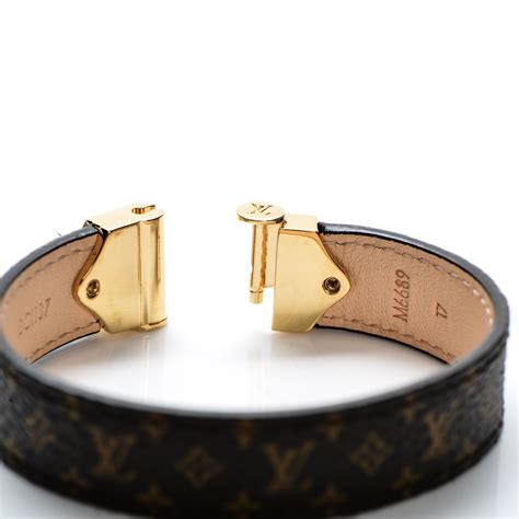 louis vuitton lv monogram bracelet